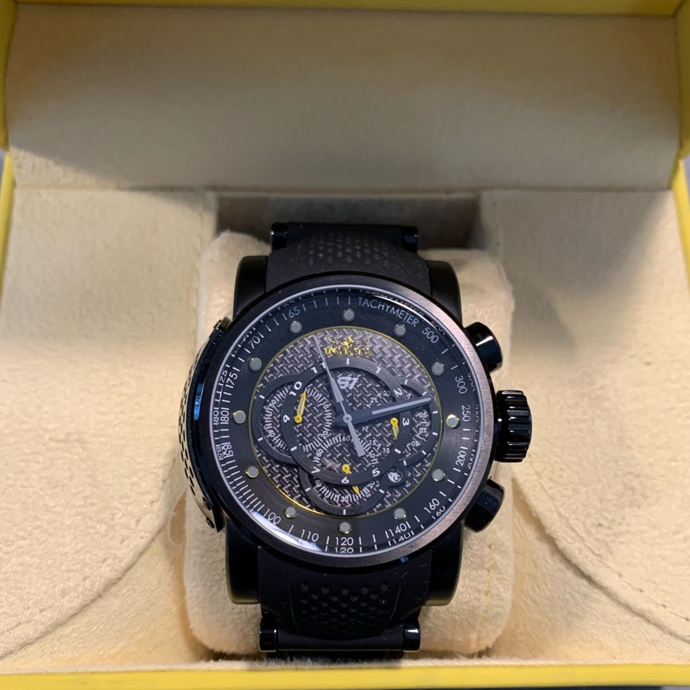 Invicta Men’s Watch - Picture 2 of 4